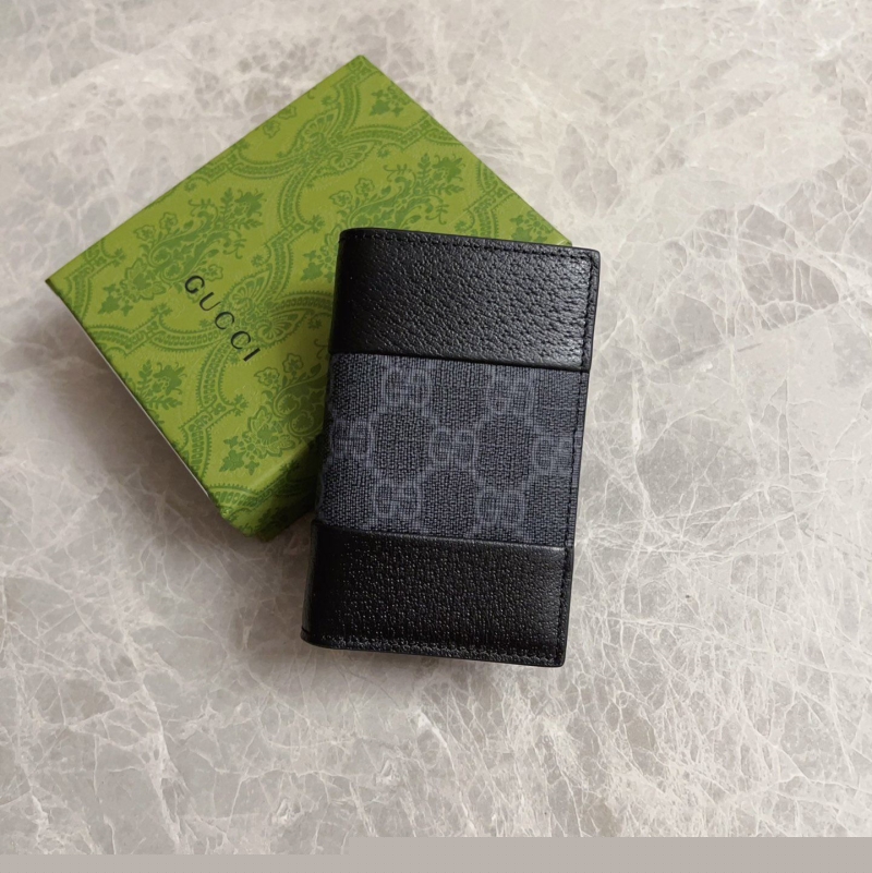 G*u*i wallets & purse